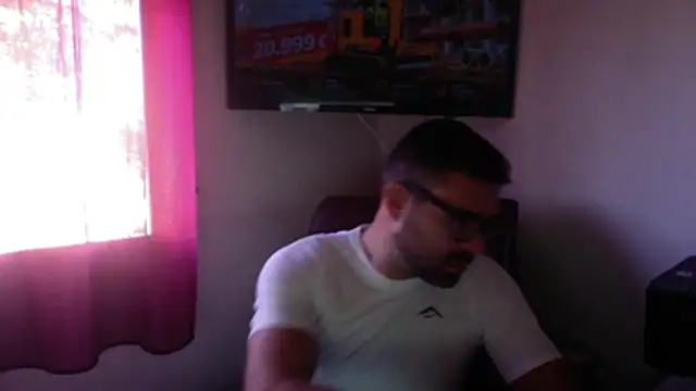bomberomad87 Webcam show