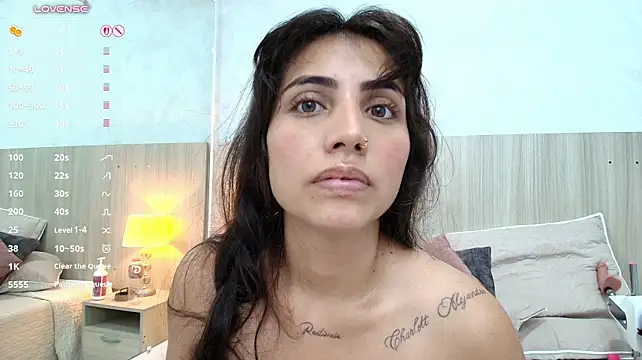 sara_melo1 live XXX chat