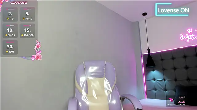 scarletcherry18 live XXX chat