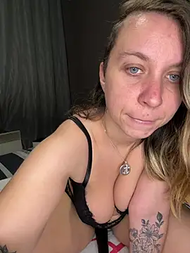 Aphrodite-22 Live XXX-Chat