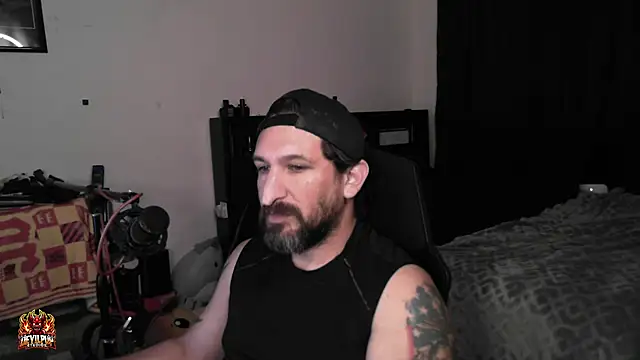 DevilPup75_ – Naživo XXX chat