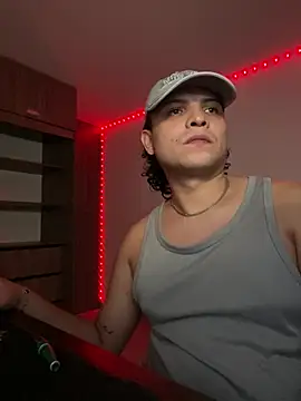 marcus_leonel Chat XXX in diretta