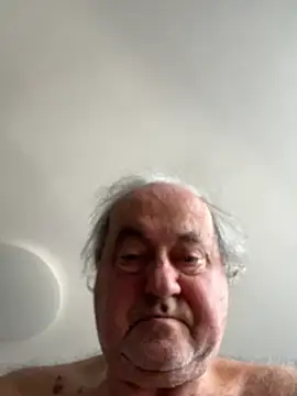csikarn Live XXX chat