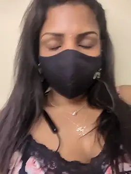 צ'אט XXX בשידור חי של tamil_Riya143