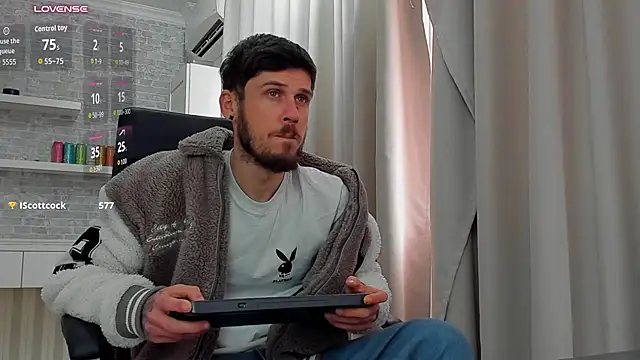 Chat XXX en directo de JonahShaw