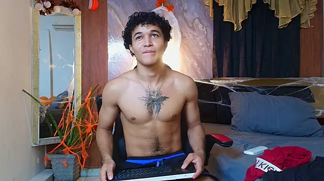 Онлайн чат XXX Jackson_smithh
