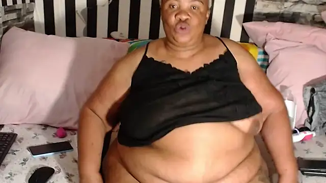 BigHotMatureXx Live XXX-Chat
