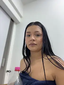 Lola_sweeet18's Live XXX Chat