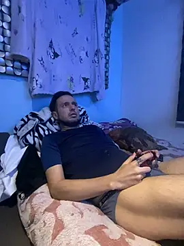 Alexitho25 Adlı Modelin Canlı XXX Sohbeti