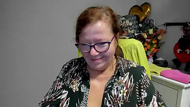 Adelewildx's Live XXX Chat