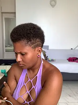 madelltheebony Chat XXX in diretta