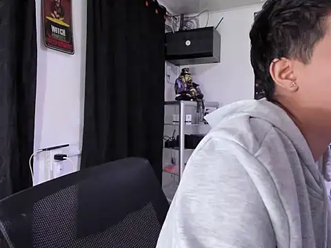 Chat XXX ao vivo de CharlieVexcs