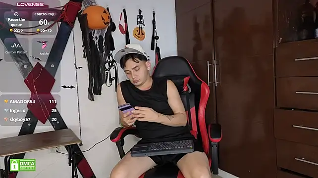 Chat XXX en directo de GoldenBoyDuo