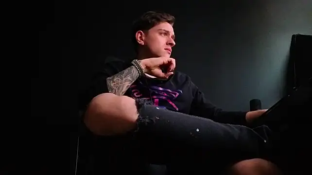 FelixStarkk: απευθείας συνομιλία ΧΧΧ