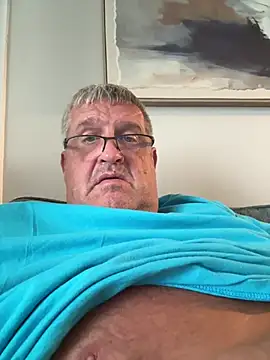 Daddystrokes4u লাইভ XXX চ্যাট