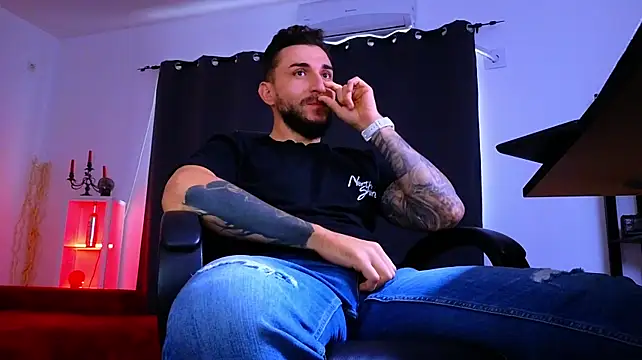 Živý XXX chat MightyAaron66