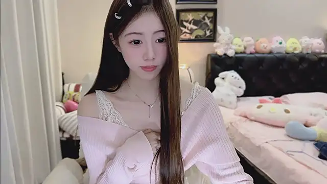 Evacute-top Adlı Modelin Canlı XXX Sohbeti