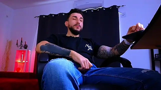 Chat XXX en directo de MightyAaron66
