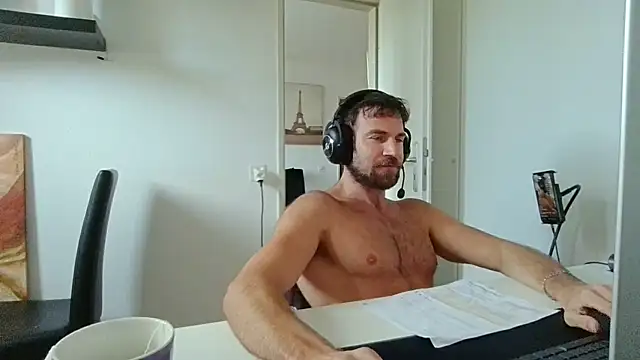 alpha-hunk Live XXX-Chat