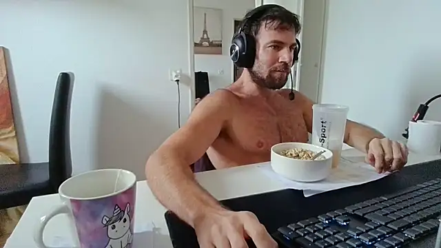 alpha-hunk Adlı Modelin Canlı XXX Sohbeti