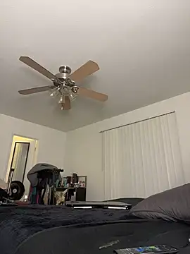 reecieofficial's Live XXX Chat