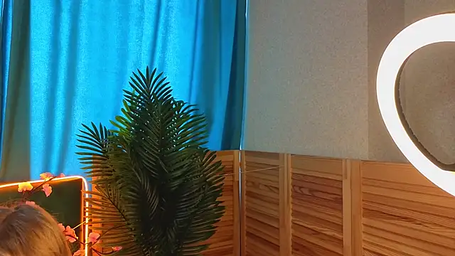 XXX chat uživo modela CeciliaBaker