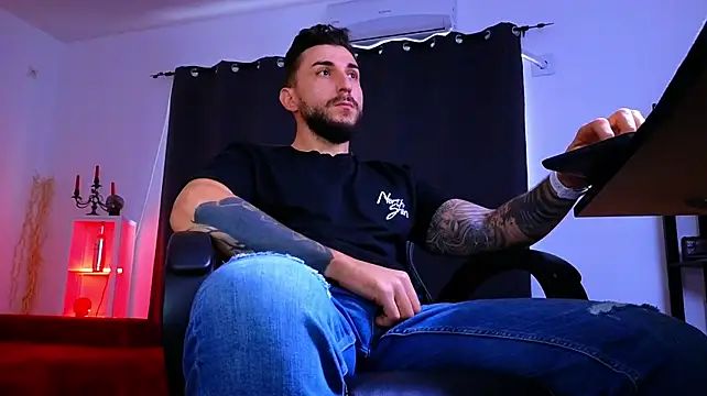 XXX chat uživo modela MightyAaron66