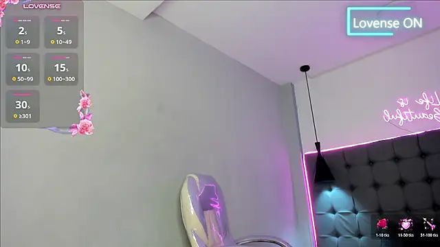 scarletcherry18's Live XXX Chat