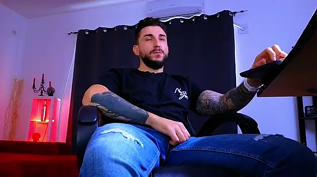 دردشة MightyAaron66 الجنسية المباشرة