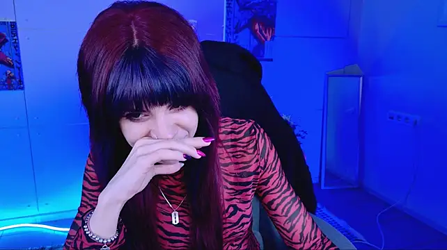 Chat +18 de KsanaNova ao vivo