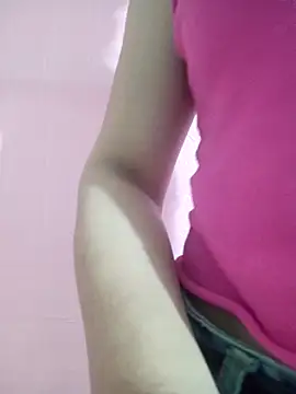 Isabella_pusy Adlı Modelin Canlı XXX Sohbeti