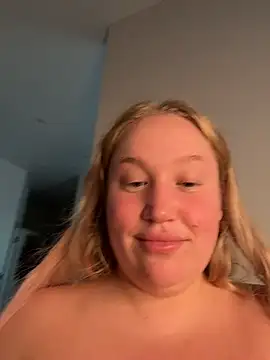EveryTokenIsImportant Chat XXX live