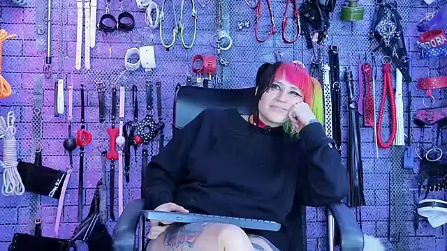 PANDORANEZZ Chat XXX in diretta
