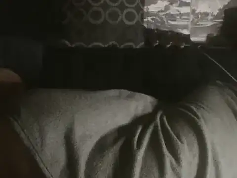 Vibe420630 Show in webcam