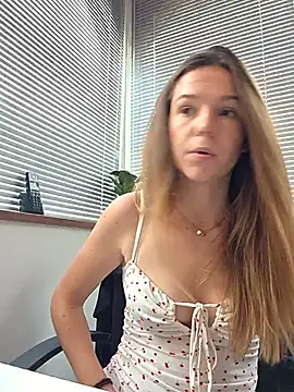 دردشة lucie_mehott الجنسية المباشرة