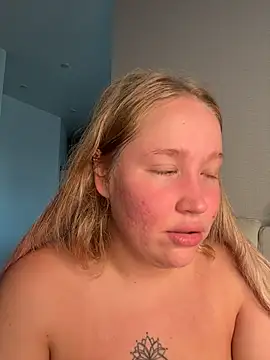 XXX chat uživo modela EveryTokenIsImportant