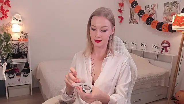 MissRightXXX Adlı Modelin Canlı XXX Sohbeti