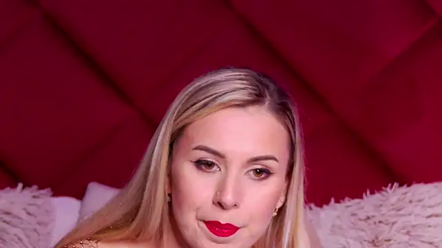 JessicaLarsen Chat XXX in diretta