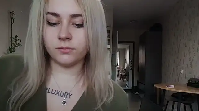 IsaWhitton XXX чат на живо