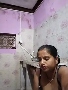 aapki-bhabhiii Chat XXX in diretta