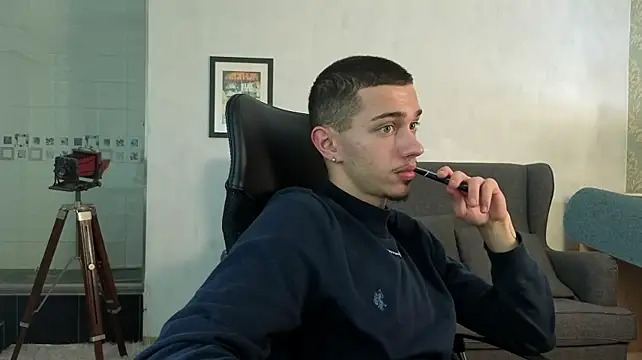 XXX chat uživo modela KaydenDrew