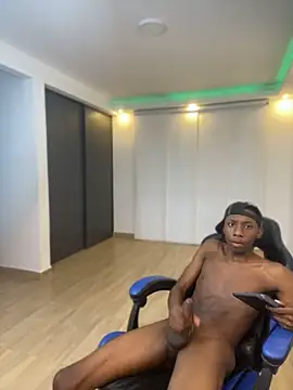 milo018 라이브 XXX 채팅