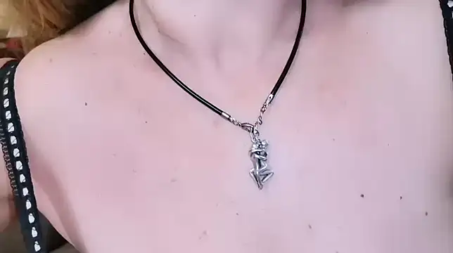 LadyAndTransy live XXX chat