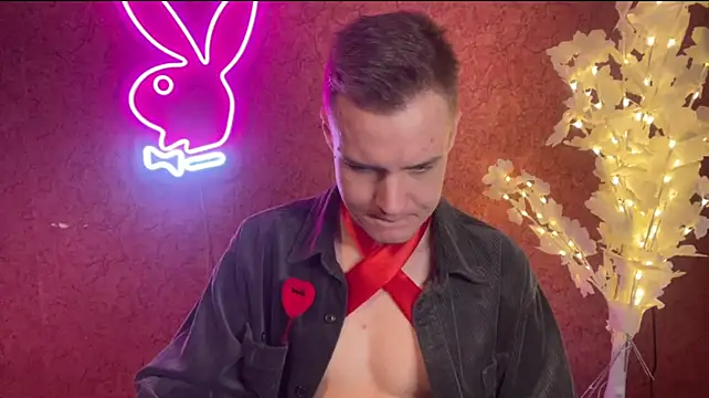 XXX chat uživo modela BigBabyMax