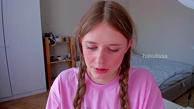 hakulissa Adlı Modelin Canlı XXX Sohbeti