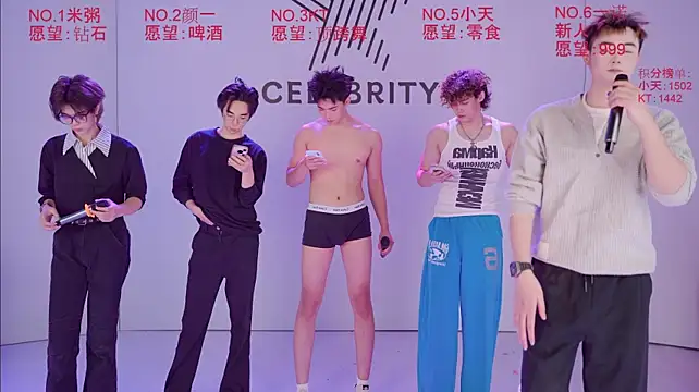 open001 élő XXX-chatje
