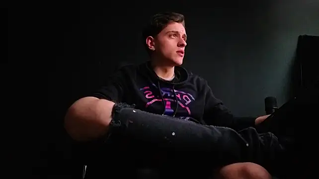Czat XXX na żywo – FelixStarkk
