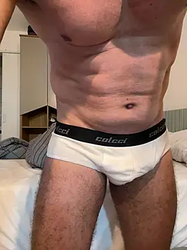 Онлайн чат XXX AlphaHunkDaddy