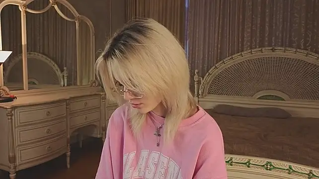 Chat +18 de MercedezTimbs ao vivo