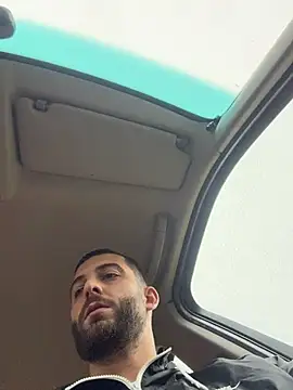Pablo_Hornyguy95 Adlı Modelin Canlı XXX Sohbeti